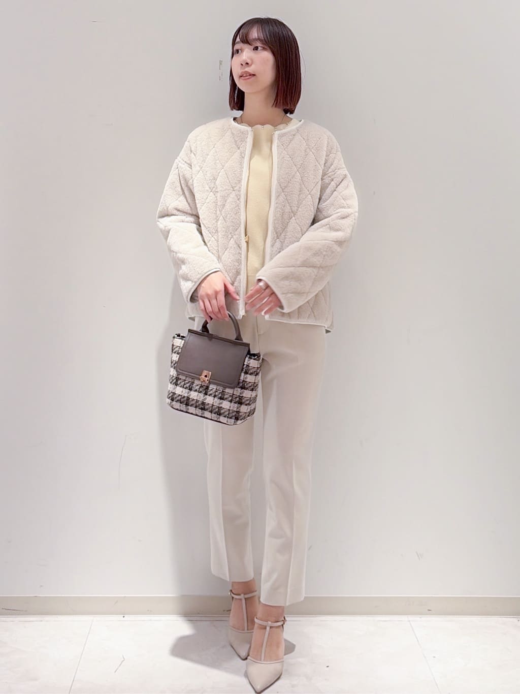 yurinaさんの「index｜ラメスカラップビジューデザインニット【洗濯機OK】《6col／S～LL》」を使ったコーディネート