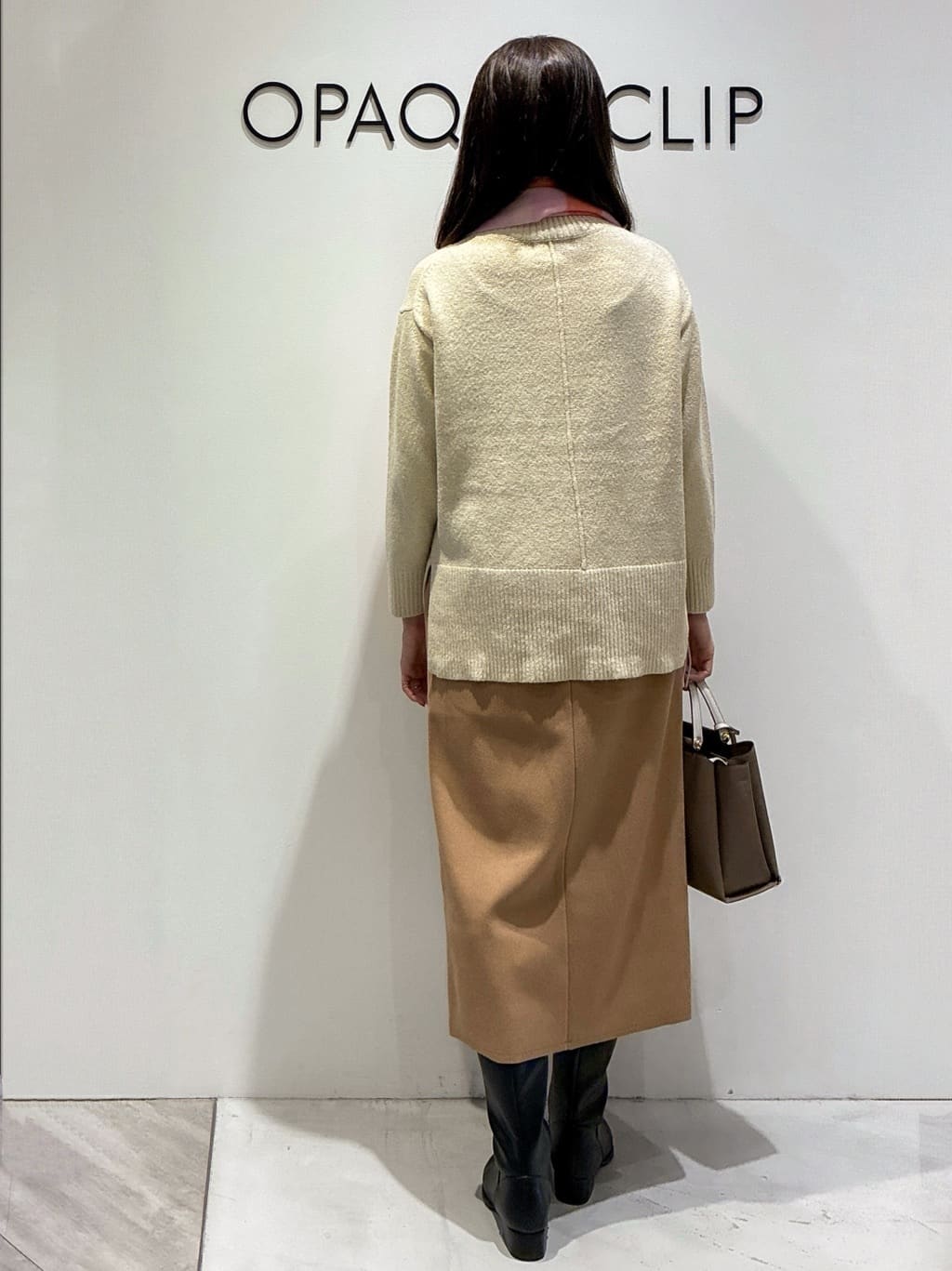もんちゃんさんの「OPAQUE.CLIP｜カシミヤブレンドウールミドルピーコート」を使ったコーディネート