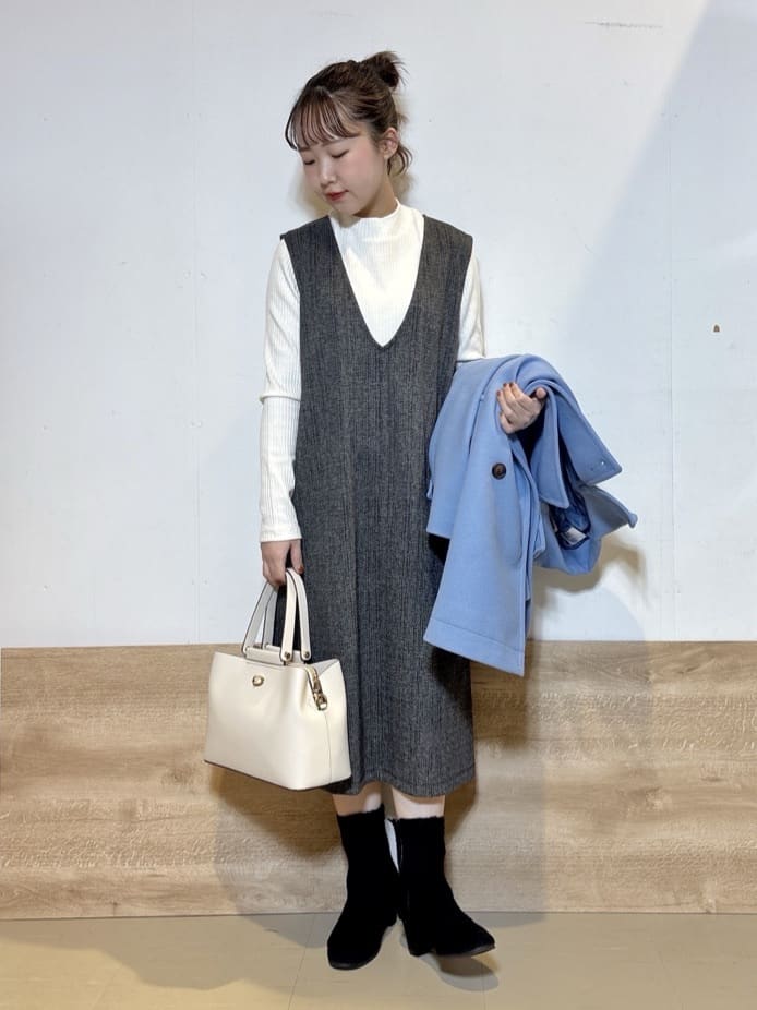 るねさんの「SHOO･LA･RUE｜【2点セット/洗濯機可】時短でコーデが決まる ジャンドレ+リブインナー」を使ったコーディネート