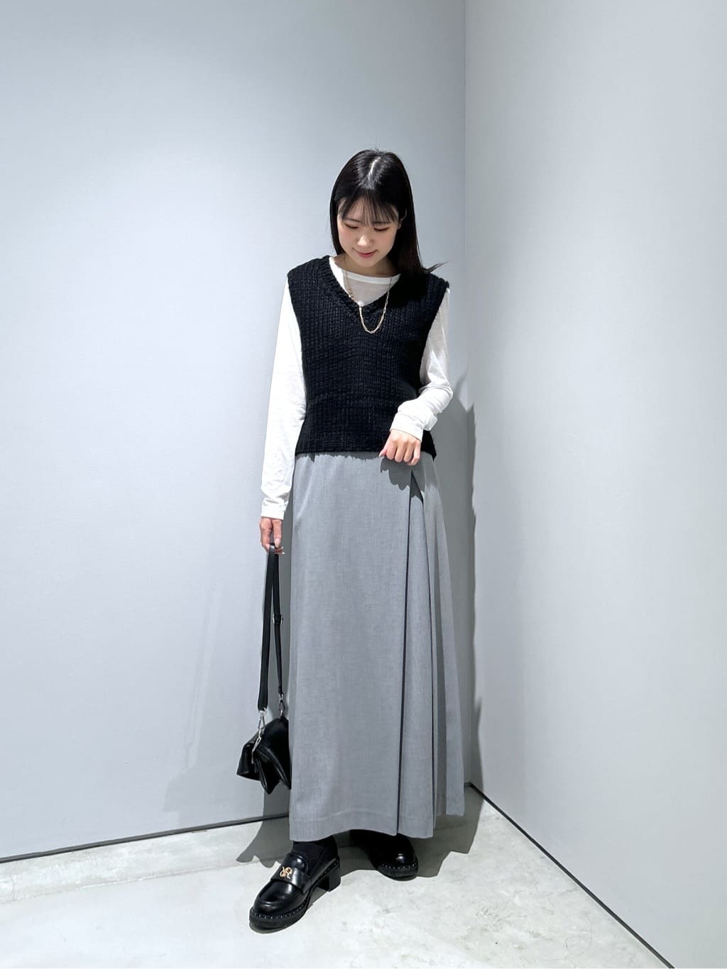 Renoさんの「INDIVI｜シグネチャーシアーロンT」を使ったコーディネート