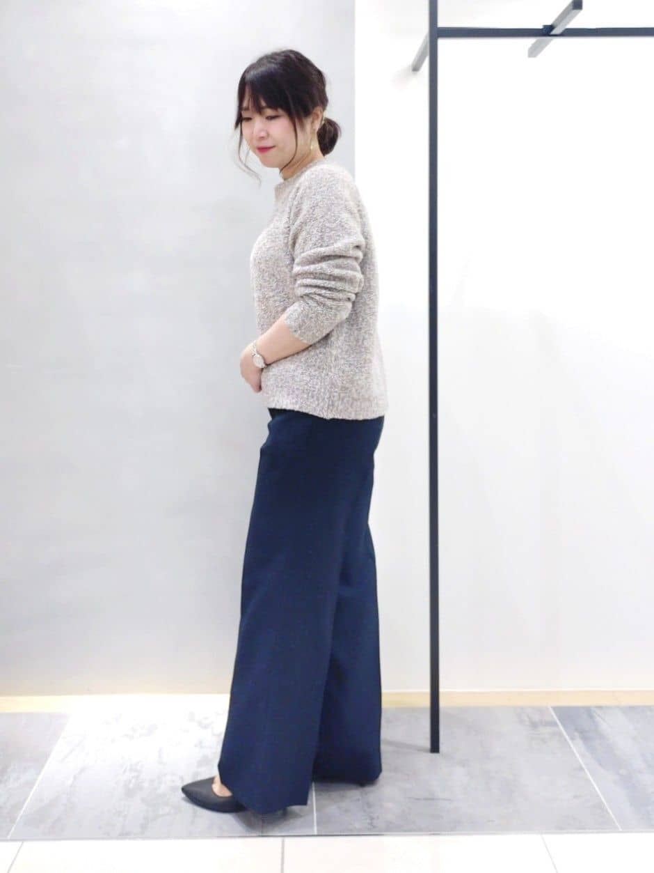 TOMOMIさんの「INDIVI｜【褒められパンツ/ウール調素材】ラメ混ワイドパンツ」を使ったコーディネート