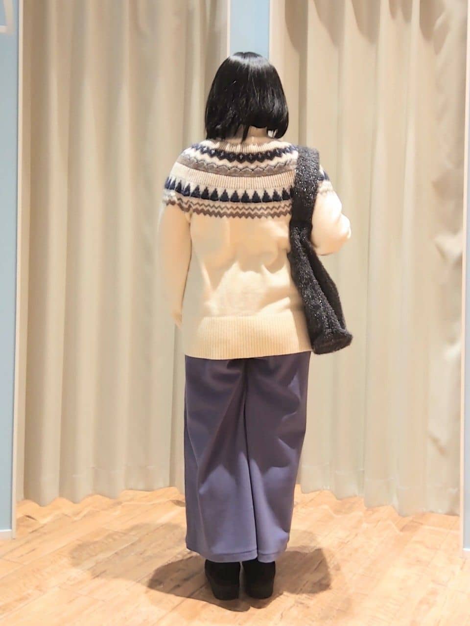 りんさんの「SHOO･LA･RUE｜【洗濯機可/S-LL】配色が大人かわいい　フェアアイル柄求心ニット」を使ったコーディネート