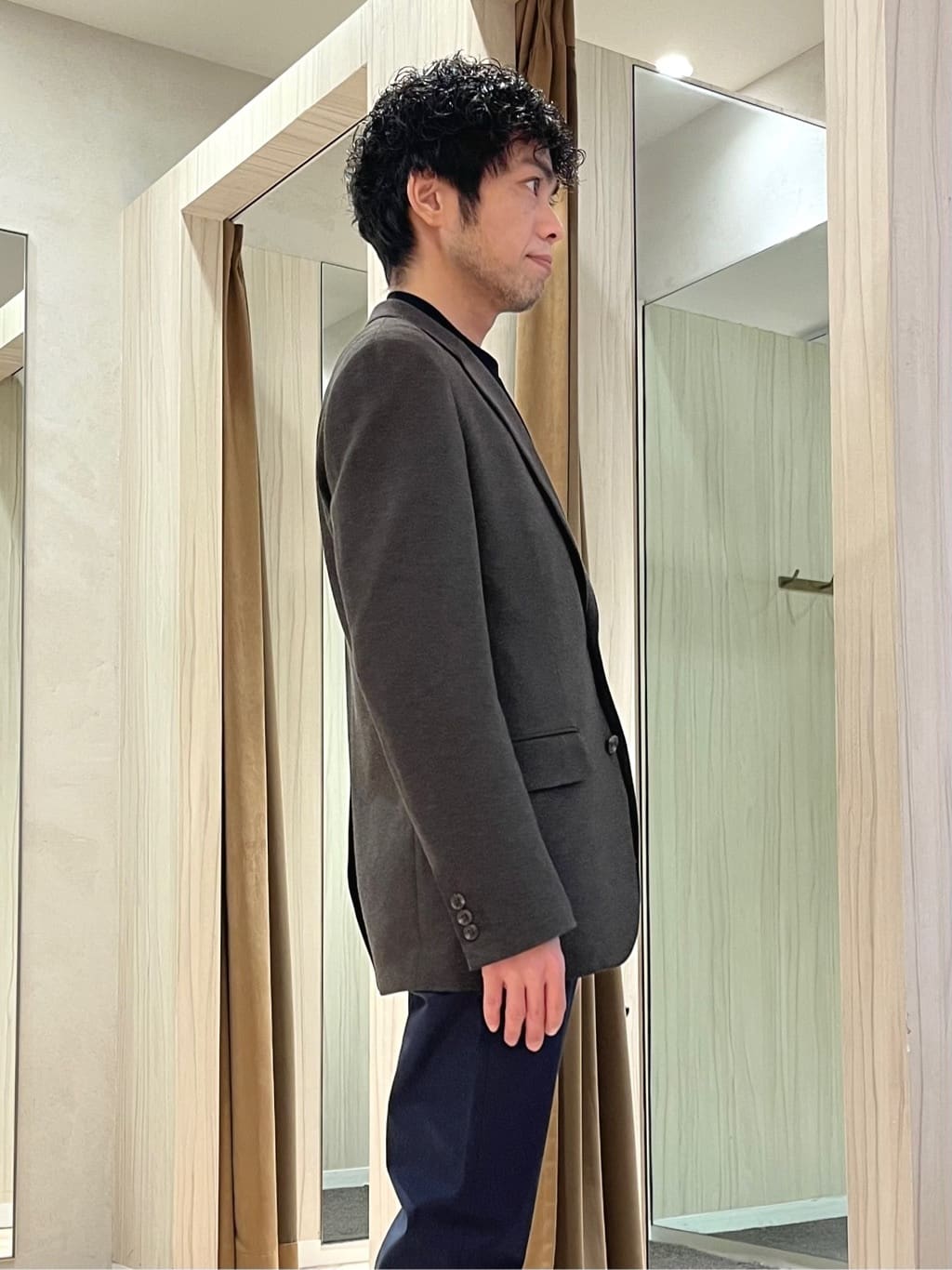 URAさんの「TAKEO KIKUCHI｜カシミヤブレンド ビーバー調ステンカラーコート」を使ったコーディネート
