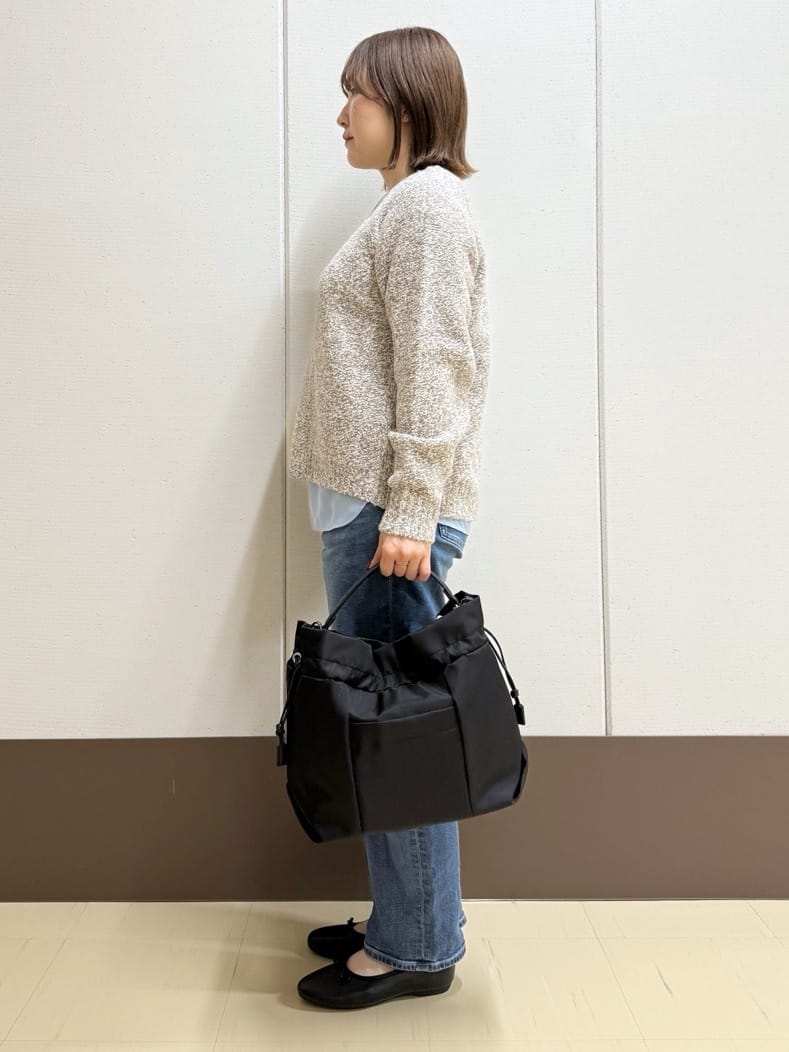 Rikoさんの「INDIVI｜【コットン】シャツ切り替えカットソー」を使ったコーディネート