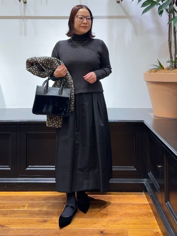 Asamiさんの「DRESSTERIOR｜フェイクファーコンビリサイクルレザートートバッグ」を使ったコーディネート
