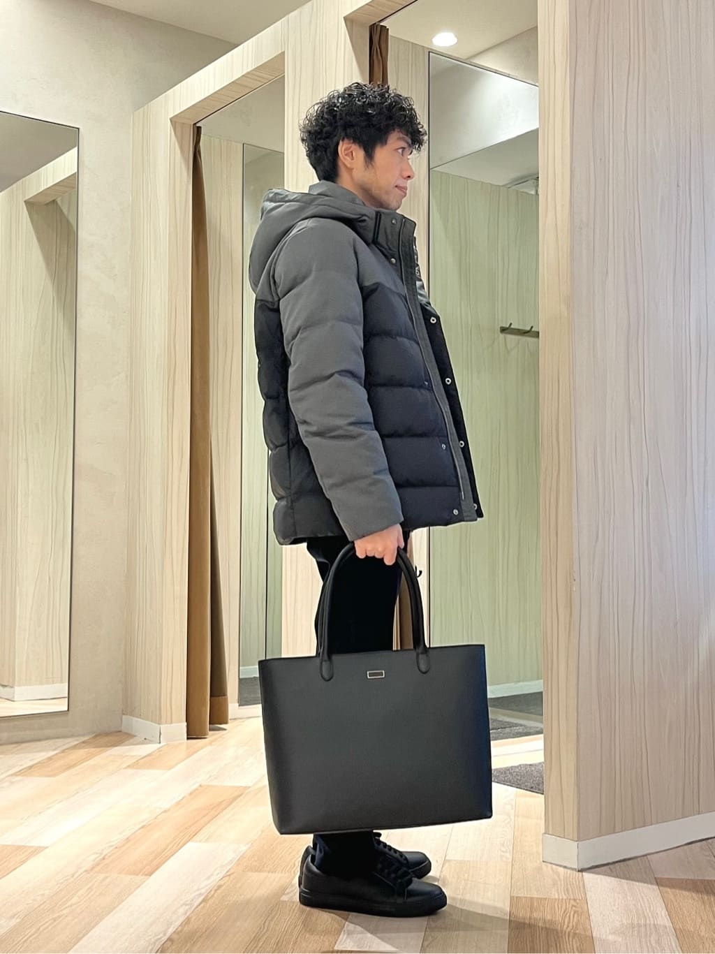 URAさんの「TAKEO KIKUCHI｜カラーコンビ ダウンブルゾン」を使ったコーディネート