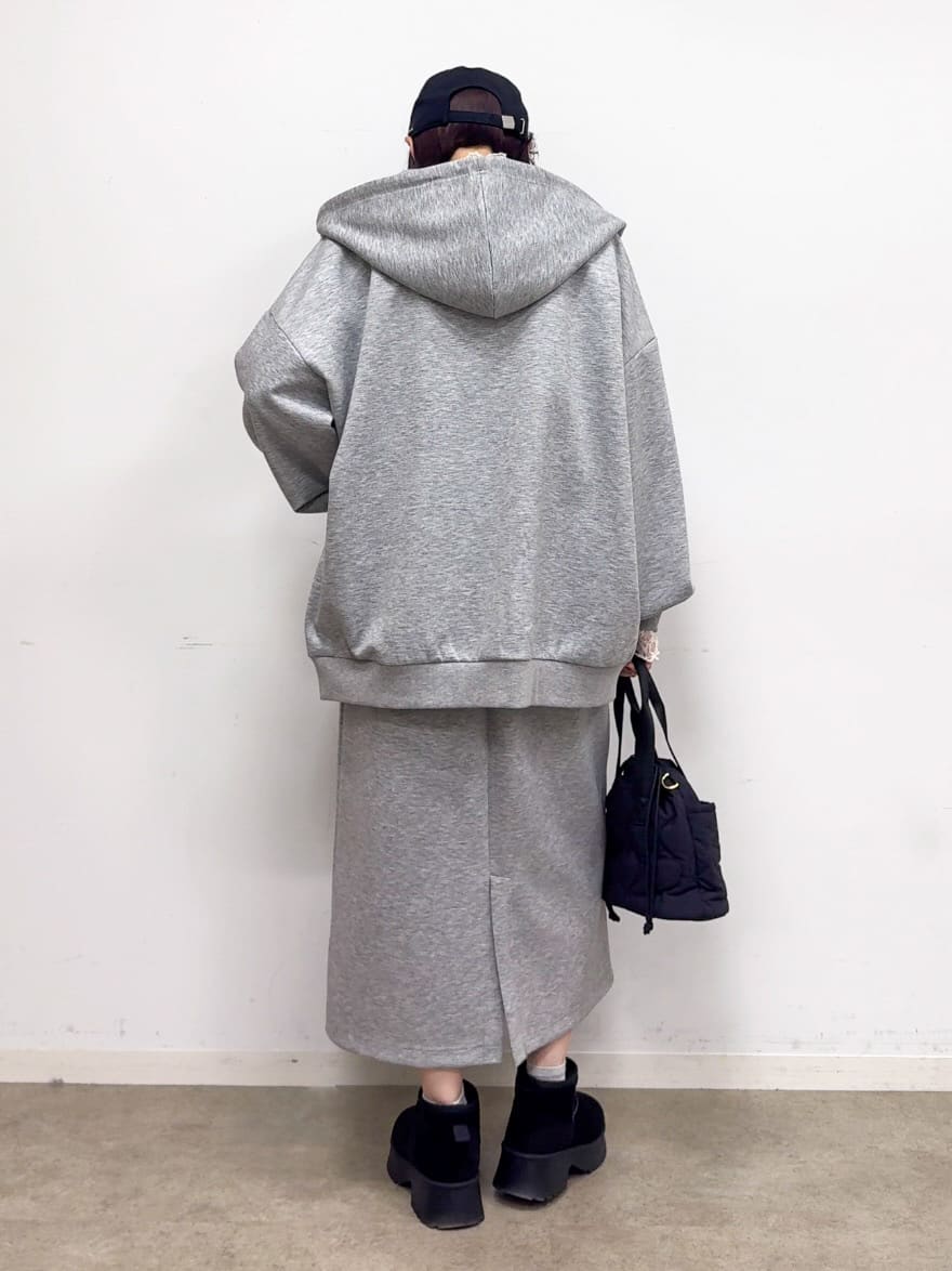 𝐜𝐡𝐢𝐤𝐚さんの「SHOO･LA･RUE｜【S-LL】上品なレースハイネックトップス」を使ったコーディネート