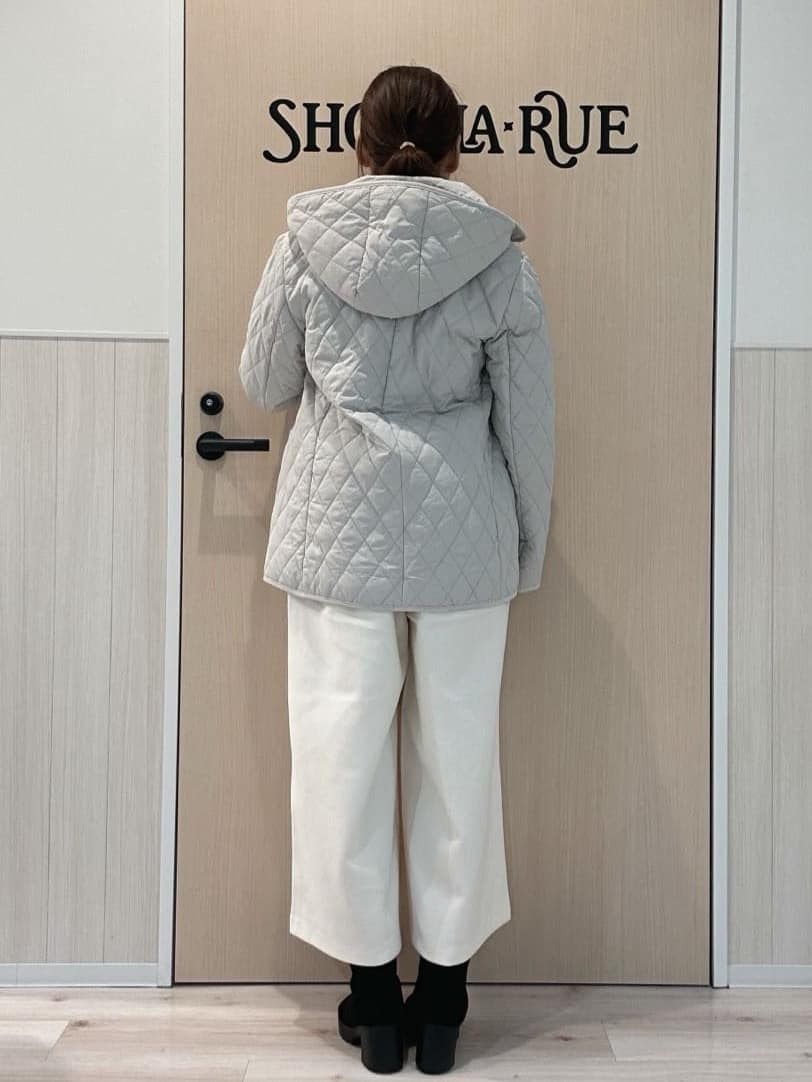funafunaさんの「SHOO･LA･RUE｜【S-LL/洗濯機可】さりげないラメが上品　クルーネックニット」を使ったコーディネート