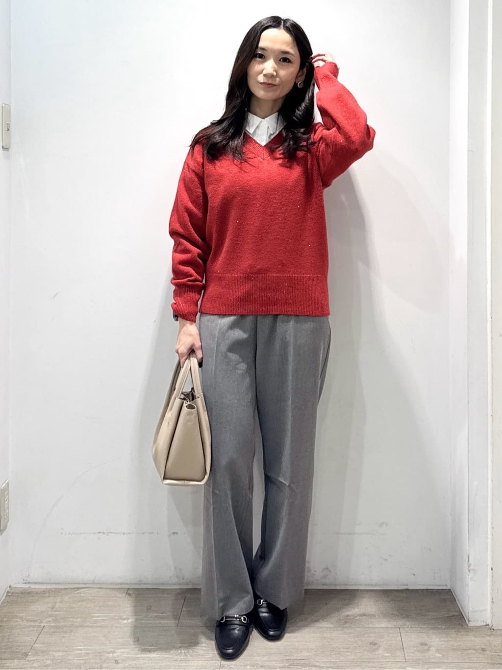 yuicciさんの「OPAQUE.CLIP｜ポケット刺繍レギュラーカラーシャツ【洗濯機OK】」を使ったコーディネート
