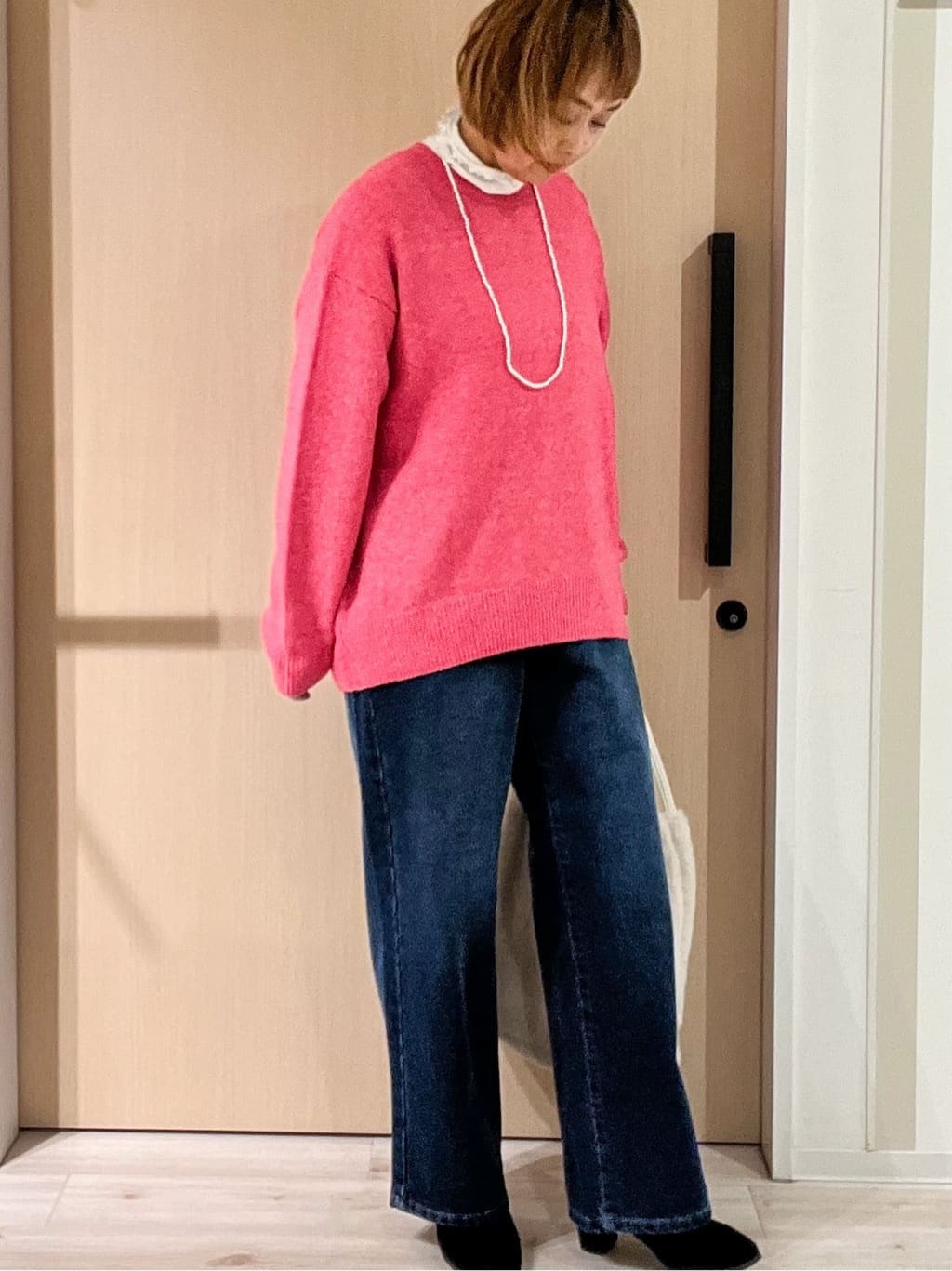 ぷくりんさんの「SHOO･LA･RUE｜【S-LL】脚のラインを拾いにくい デニムワイドパンツ」を使ったコーディネート