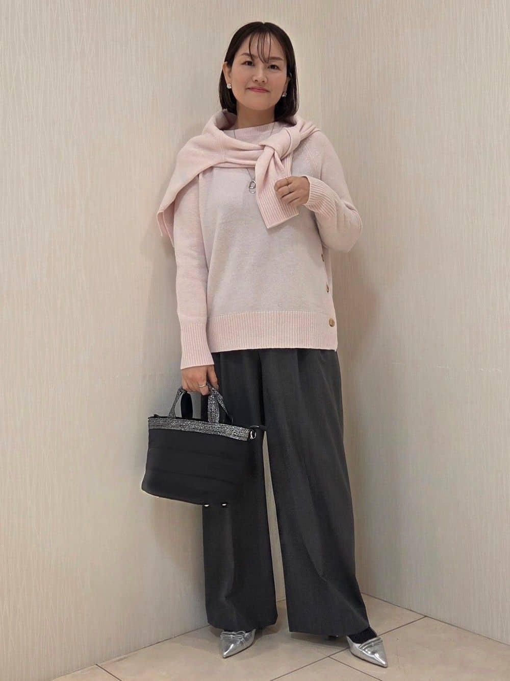 naokoさんの「UNTITLED｜【はっ水機能/フード取り外し可】ミディダウンコート」を使ったコーディネート