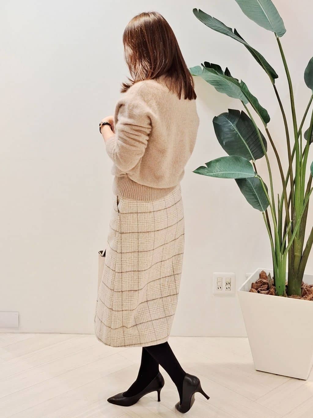 YuKaRiさんの「UNTITLED｜【ふんわり/タイト見え】グレンチェックスカート」を使ったコーディネート