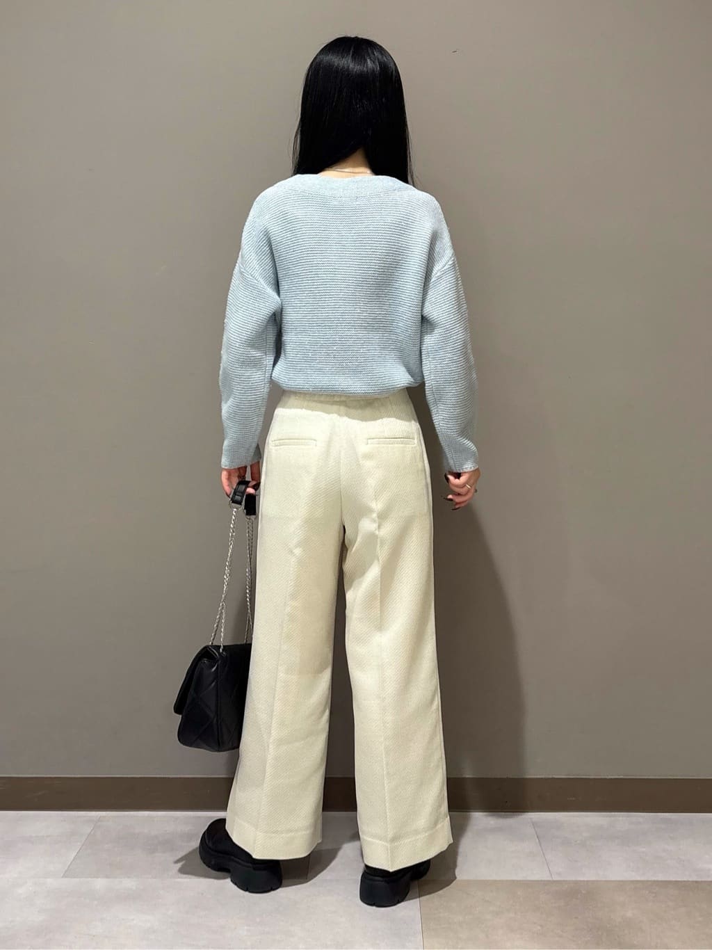 KEIKOさんの「INDIVI｜【軽やか／ゆったり】ウール混ショートトレンチコート」を使ったコーディネート