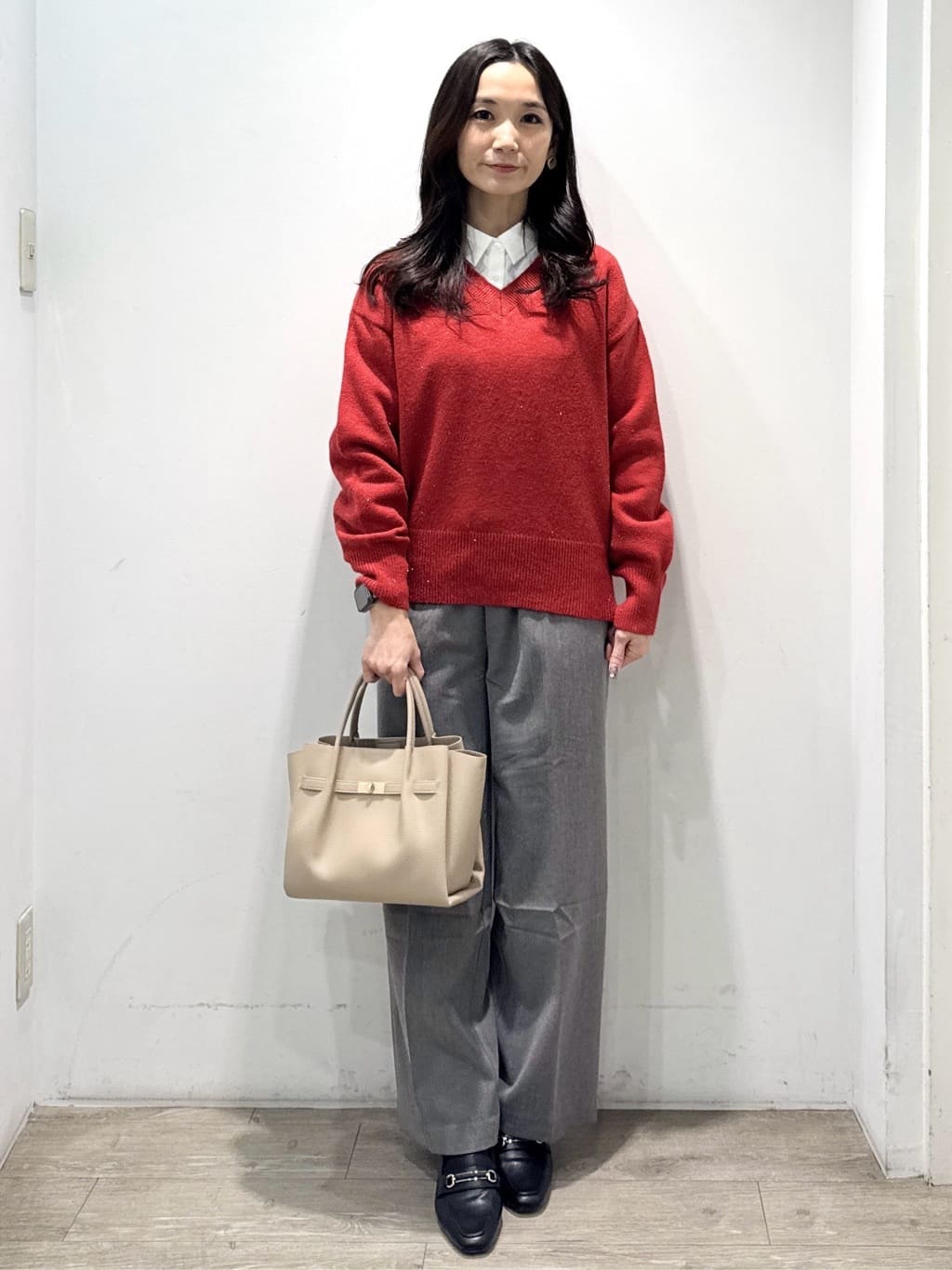yuicciさんの「OPAQUE.CLIP｜ポケット刺繍レギュラーカラーシャツ【洗濯機OK】」を使ったコーディネート