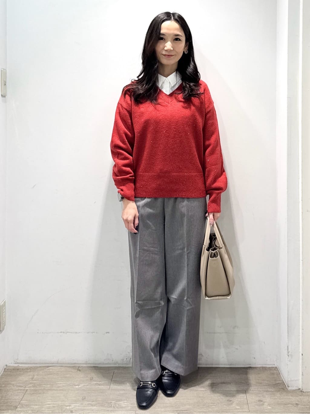 yuicciさんの「OPAQUE.CLIP｜ポケット刺繍レギュラーカラーシャツ【洗濯機OK】」を使ったコーディネート