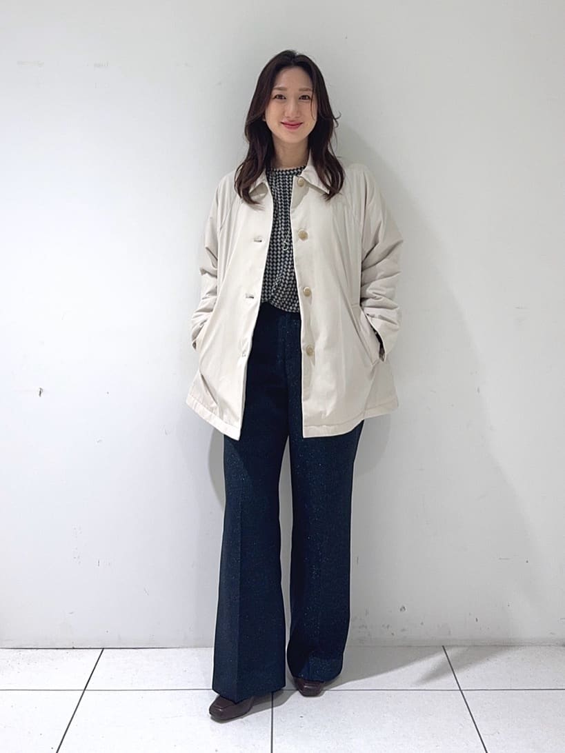 そんさんの「INDIVI｜【超軽量／蓄熱】ライトパフステンカラーコート」を使ったコーディネート