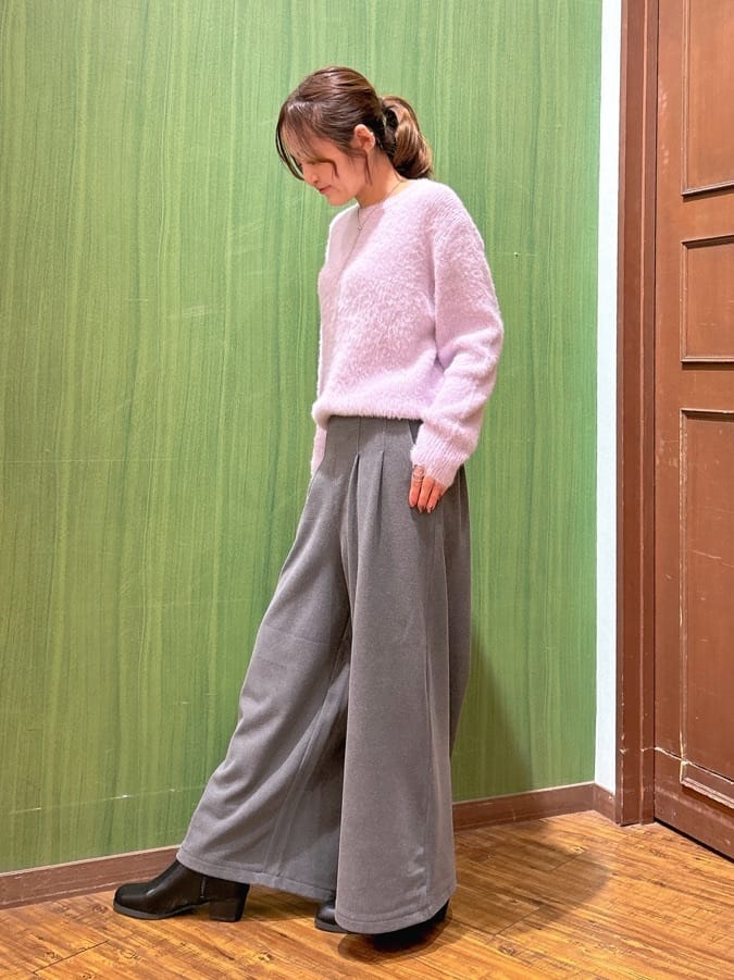かおりさんの「SHOO･LA･RUE｜【着丈選べる/きっと虜になる】あったかもちもち ワイドパンツ」を使ったコーディネート