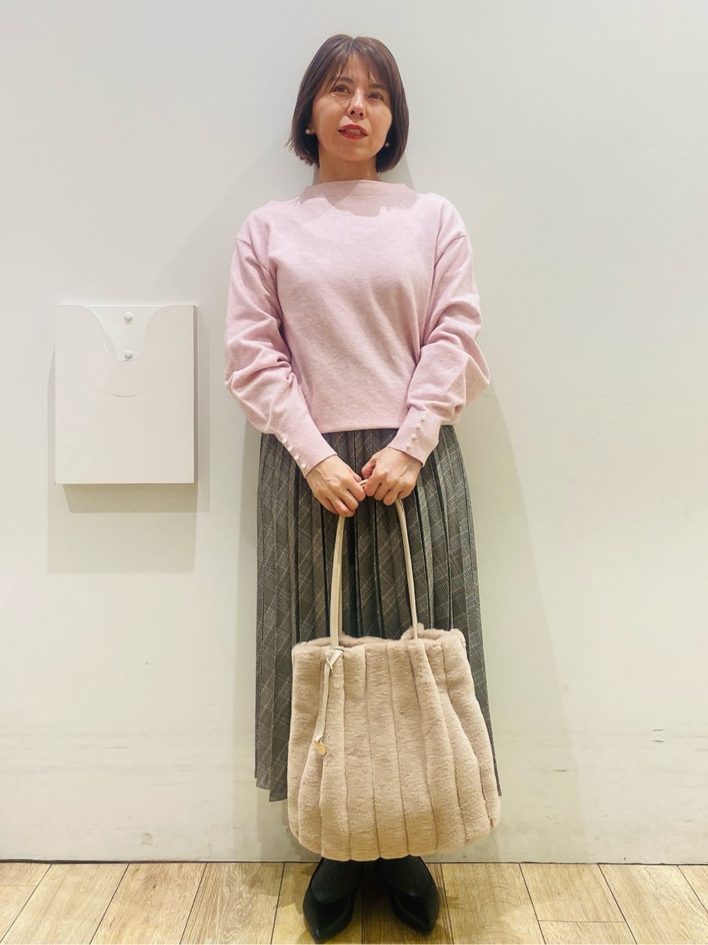 YUKOさんの「index｜ふんわりボトルネックパフスリーブニット【洗濯機OK】」を使ったコーディネート