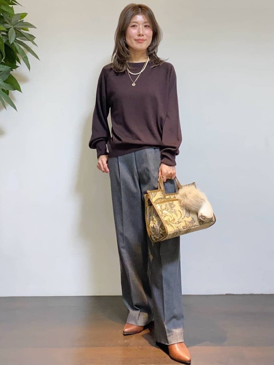 tomoさんの「UNTITLED｜【8色展開／コンパクト丈】レーヨン混 コクーンニット」を使ったコーディネート