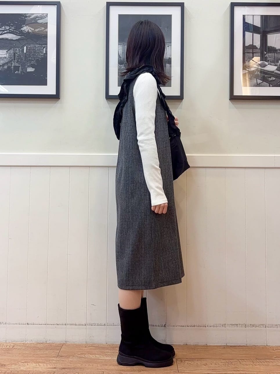 えぬさんの「SHOO･LA･RUE｜【2点セット/洗濯機可】時短でコーデが決まる ジャンドレ+リブインナー」を使ったコーディネート