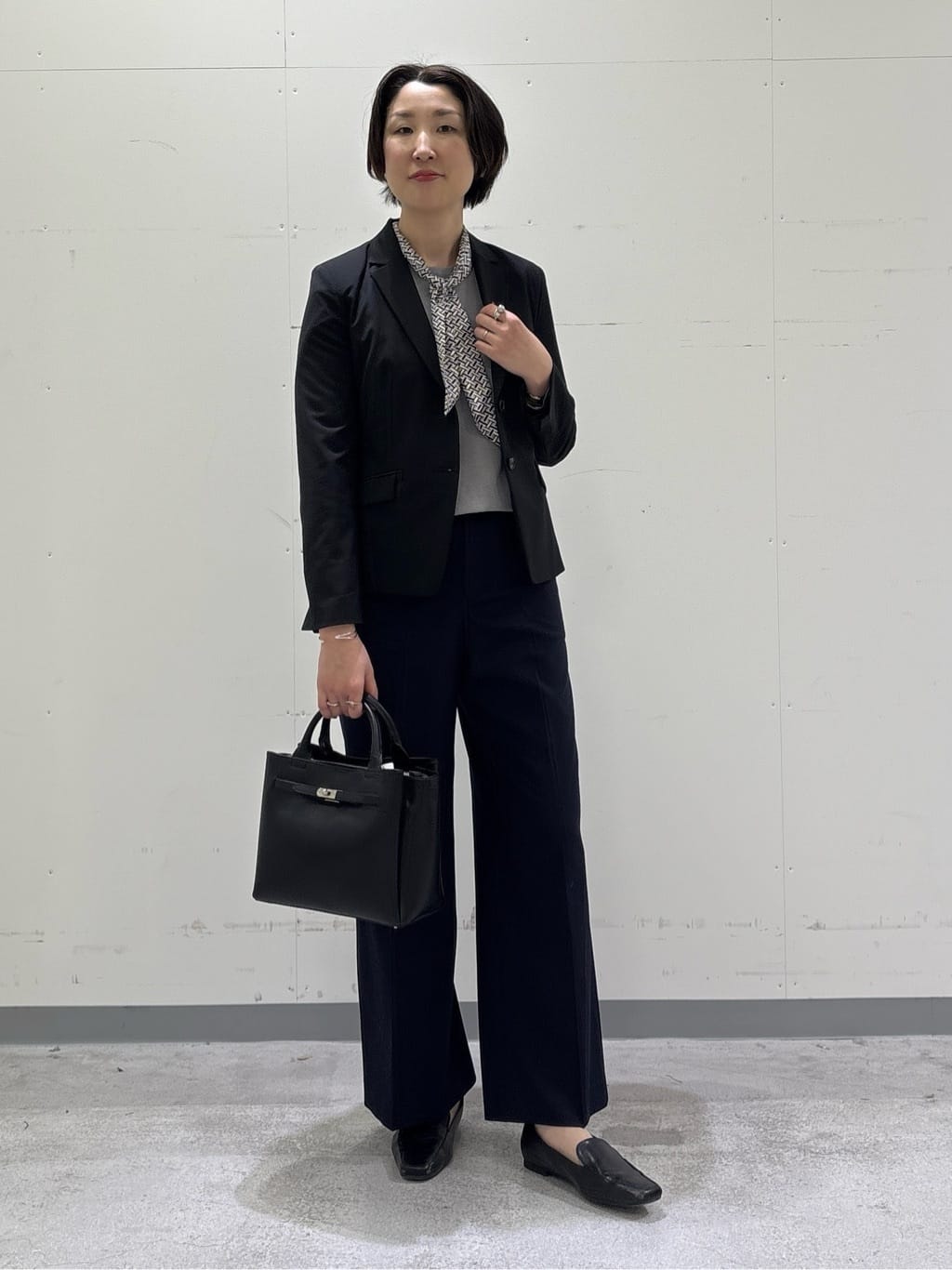yuriさんの「INDIVI｜【新作褒められパンツ】快温ワイドパンツ」を使ったコーディネート