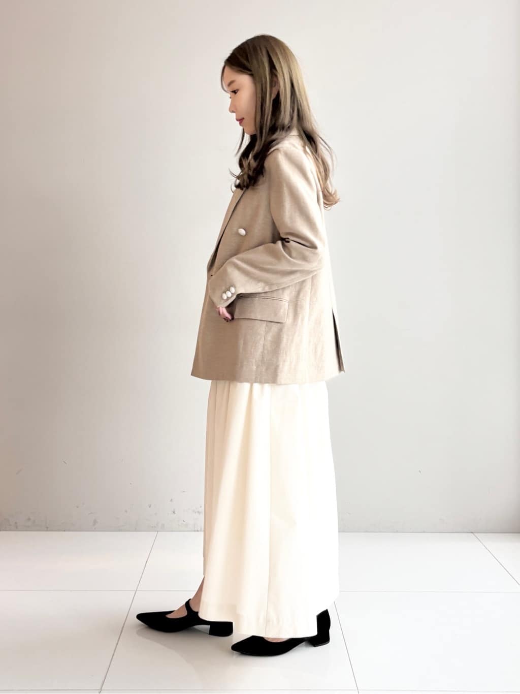 清水夏姫さんの「DRESSTERIOR｜【セットアップ可】リネンブレンドダブルブレストジャケット」を使ったコーディネート