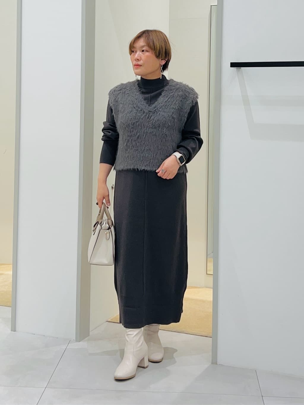 タナさんの「THE SHOP TK｜【ぎゅっとされているような暖かさ】撥水中綿ブルゾン」を使ったコーディネート
