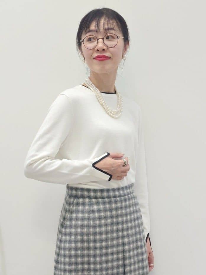 MUTSUKOさんの「UNTITLED｜【アンサンブル可/洗える】ウォームスパン カーディガン」を使ったコーディネート