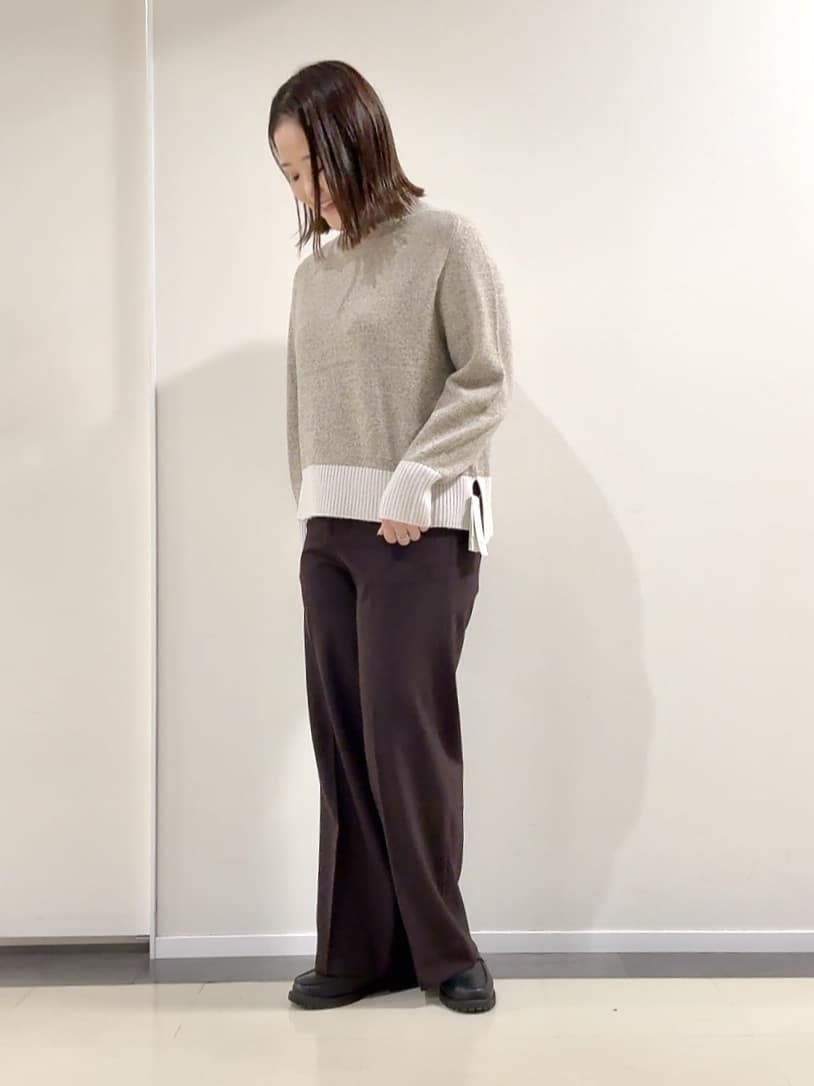 YUIさんの「UNTITLED｜【はっ水機能/フード取り外し可/防寒】ロングダウンコート」を使ったコーディネート
