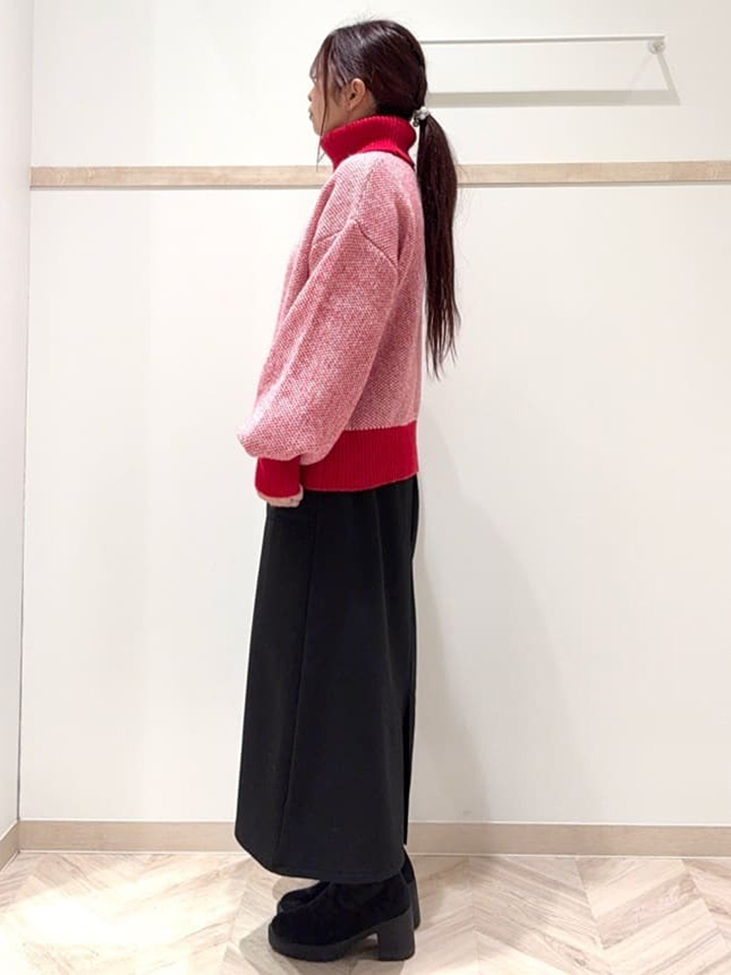 nanaさんの「SHOO･LA･RUE｜【S-LL/高レビュー】さりげないラメ感 配色ジャカード タートルネックニット」を使ったコーディネート