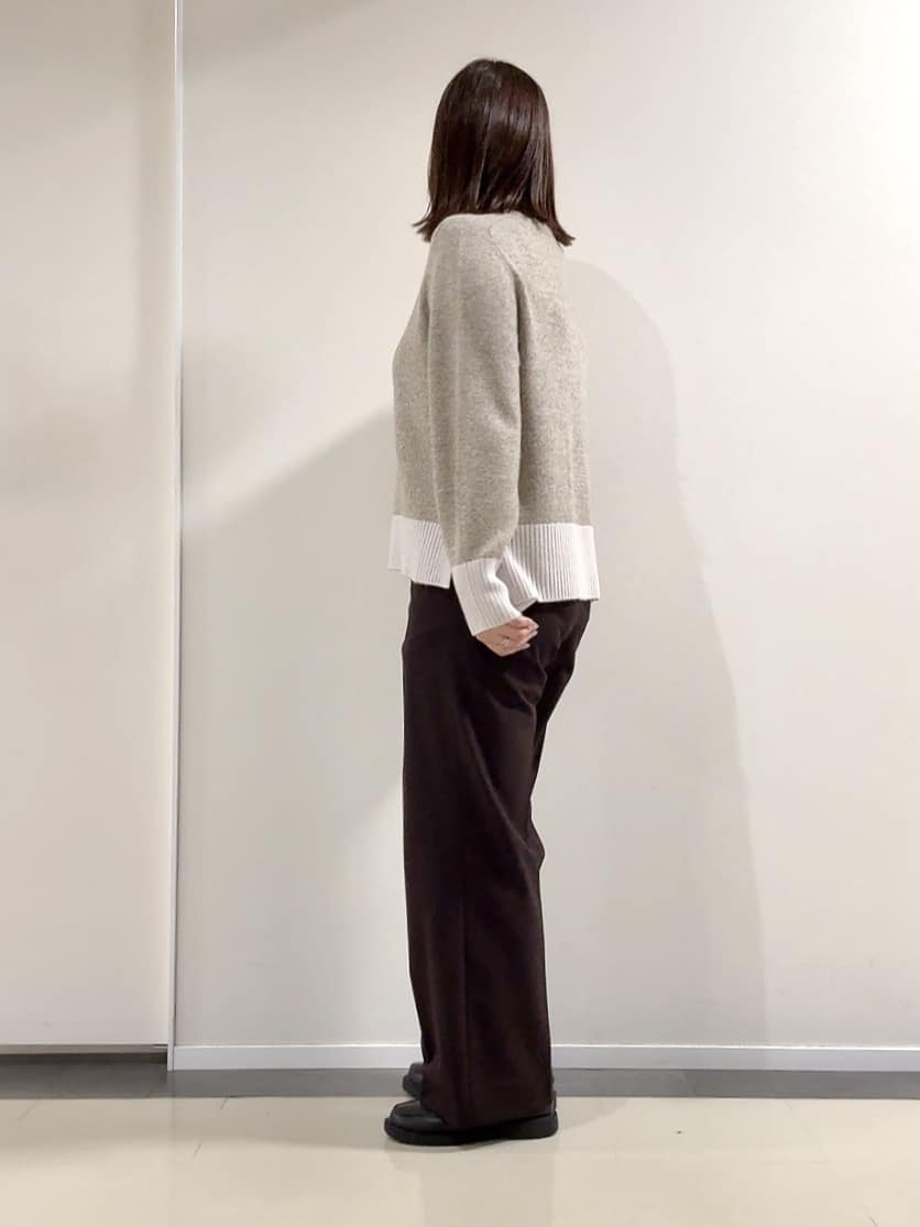 YUIさんの「UNTITLED｜【はっ水機能/フード取り外し可/防寒】ロングダウンコート」を使ったコーディネート