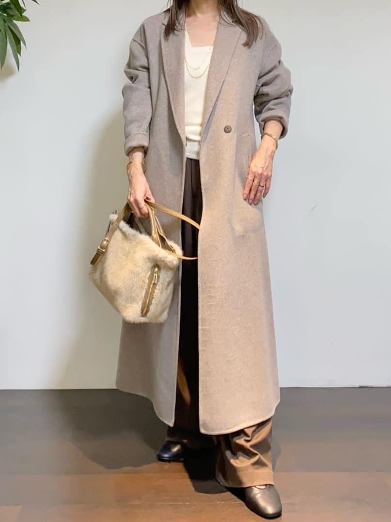 tomoさんの「UNTITLED｜【ロング丈/軽やか】テーラード　リバーコート」を使ったコーディネート