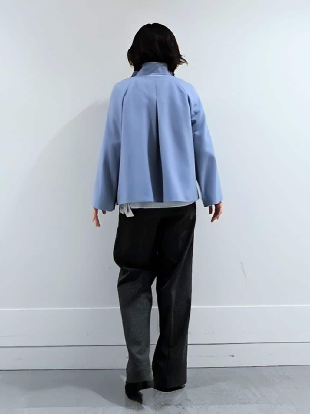 ミズタさんの「UNTITLED｜【着回しが効く／オンオフアウター】ウールショートコート」を使ったコーディネート