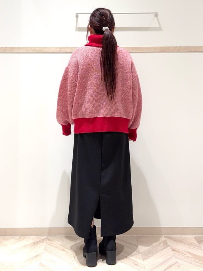 nanaさんの「SHOO･LA･RUE｜【S-LL/高レビュー】さりげないラメ感 配色ジャカード タートルネックニット」を使ったコーディネート