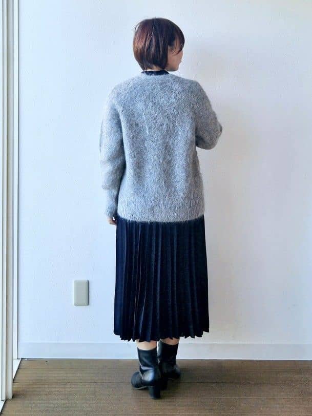 やじまさんの「UNTITLED｜【ゆったり】アルパカ混シャギー カーディガン」を使ったコーディネート