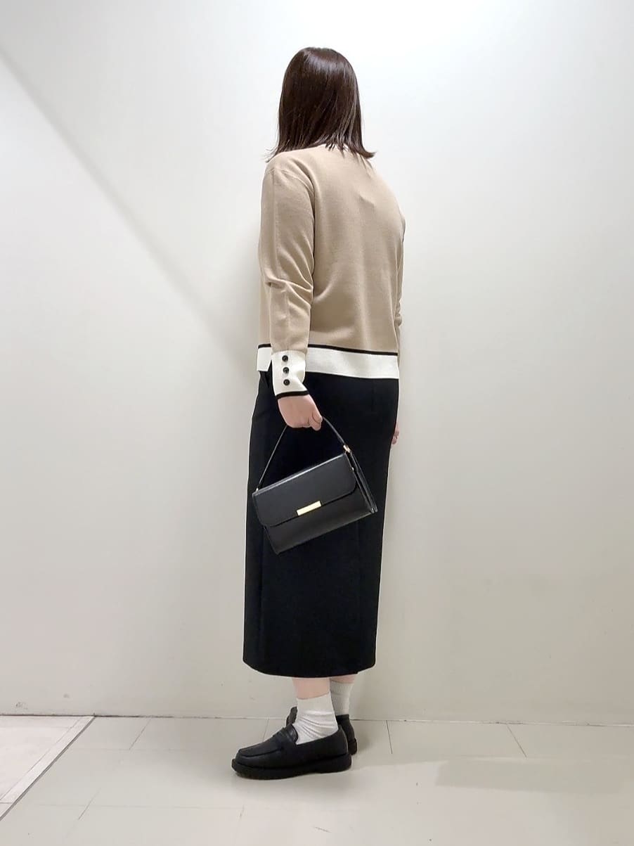 YUIさんの「UNTITLED｜【はっ水機能/フード取り外し可】ミディダウンコート」を使ったコーディネート