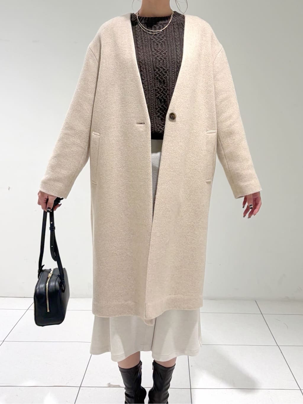 shioriさんの「INDIVI｜【洗える】ケーブルデザイン ラウンドヘムニット」を使ったコーディネート