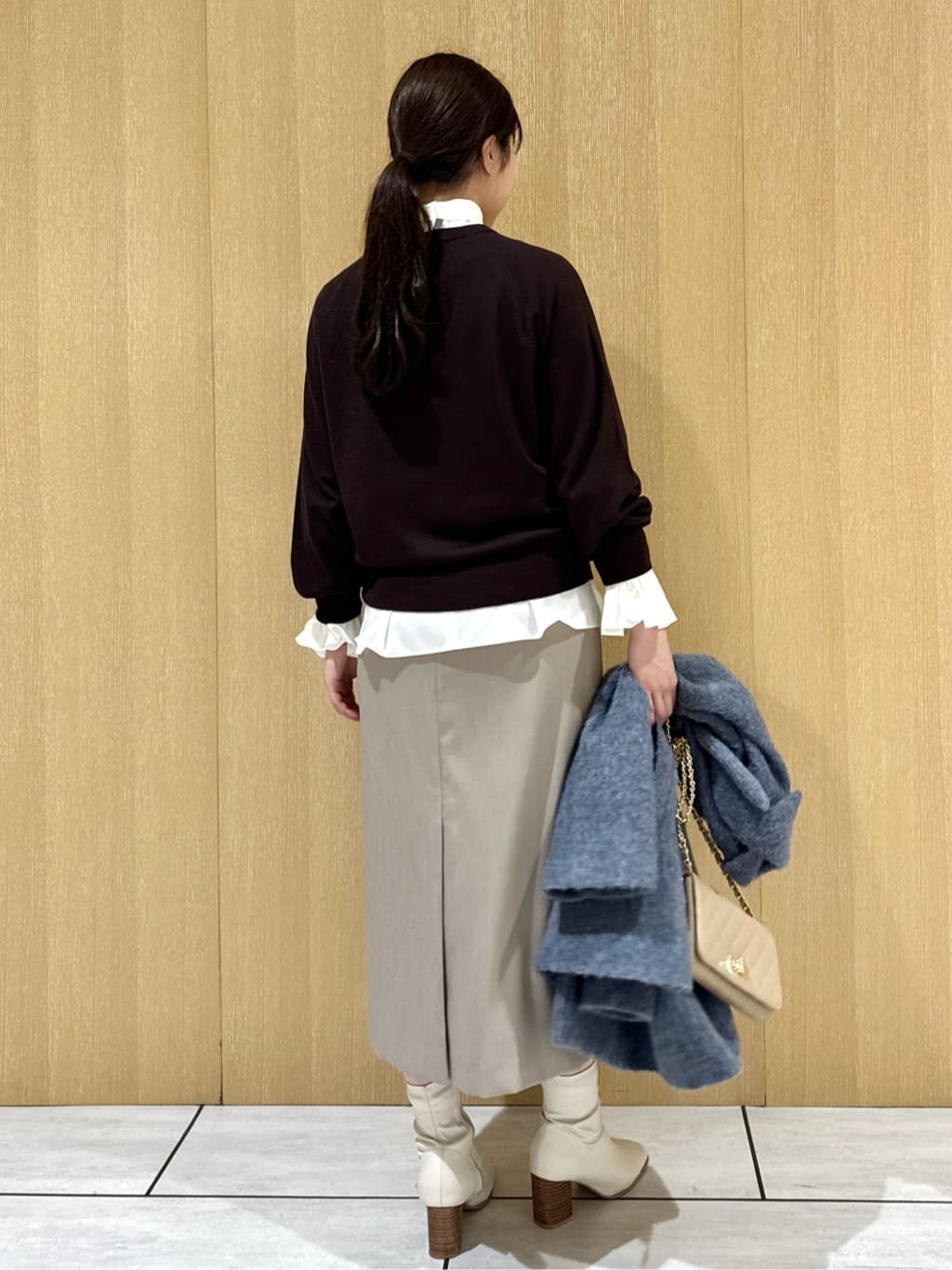 nanaさんの「UNTITLED｜【8色展開／コンパクト丈】レーヨン混 コクーンニット」を使ったコーディネート