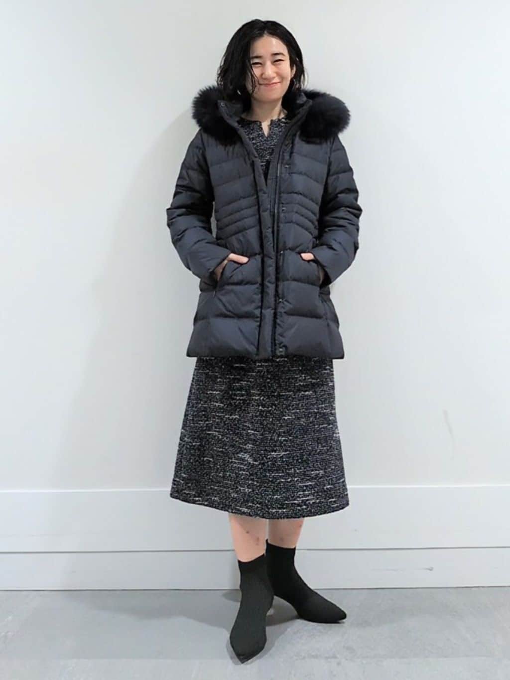 ミズタさんの「UNTITLED｜【はっ水機能/フード取り外し可】ミディダウンコート」を使ったコーディネート