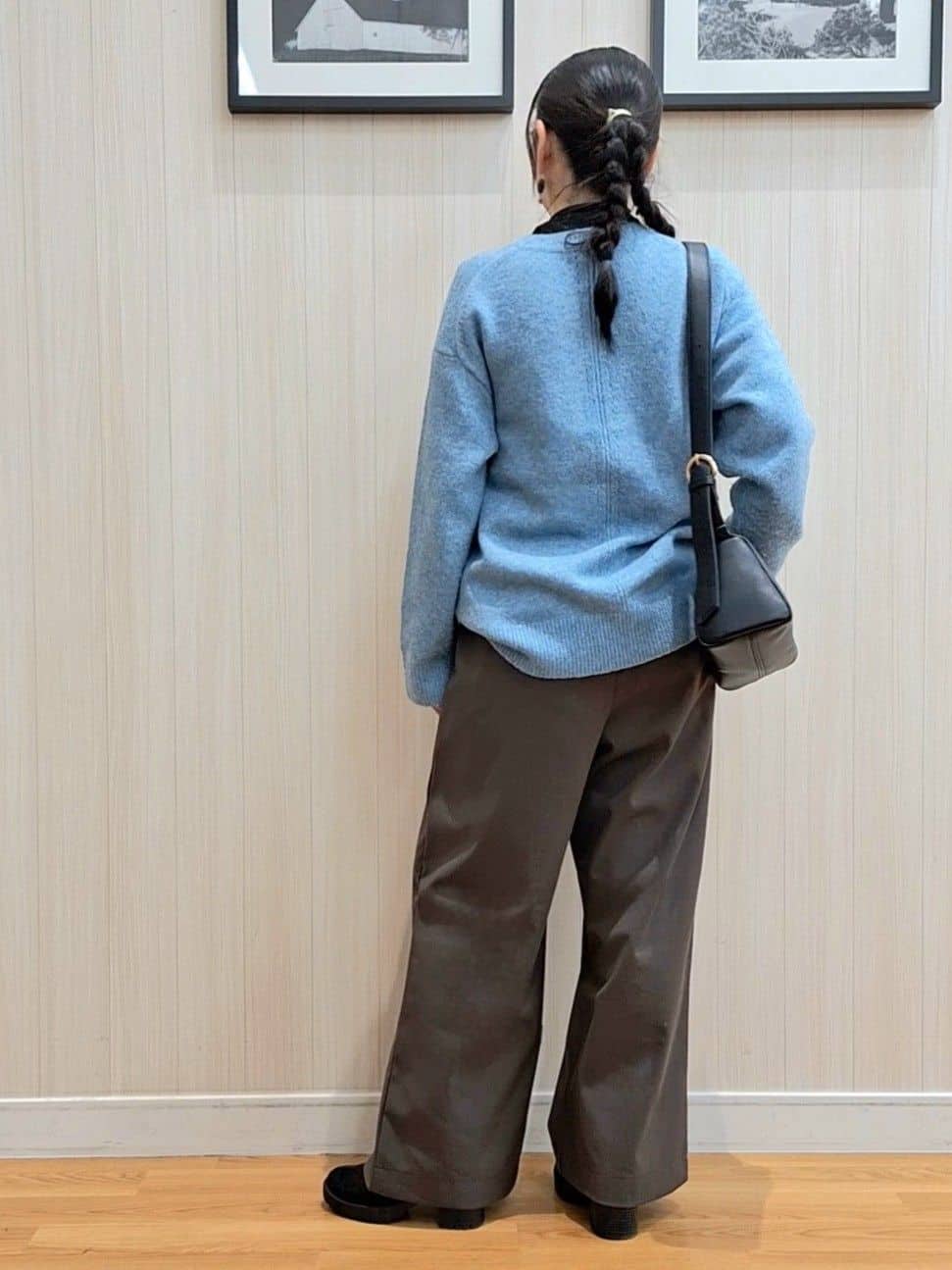 Saoさんの「SHOO･LA･RUE｜【洗濯機可/S-LL】 フラップイージーワイドパンツ」を使ったコーディネート