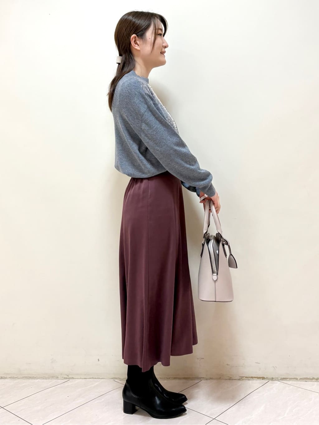mikiさんの「Reflect｜【通勤】スエードライクフレアスカート」を使ったコーディネート