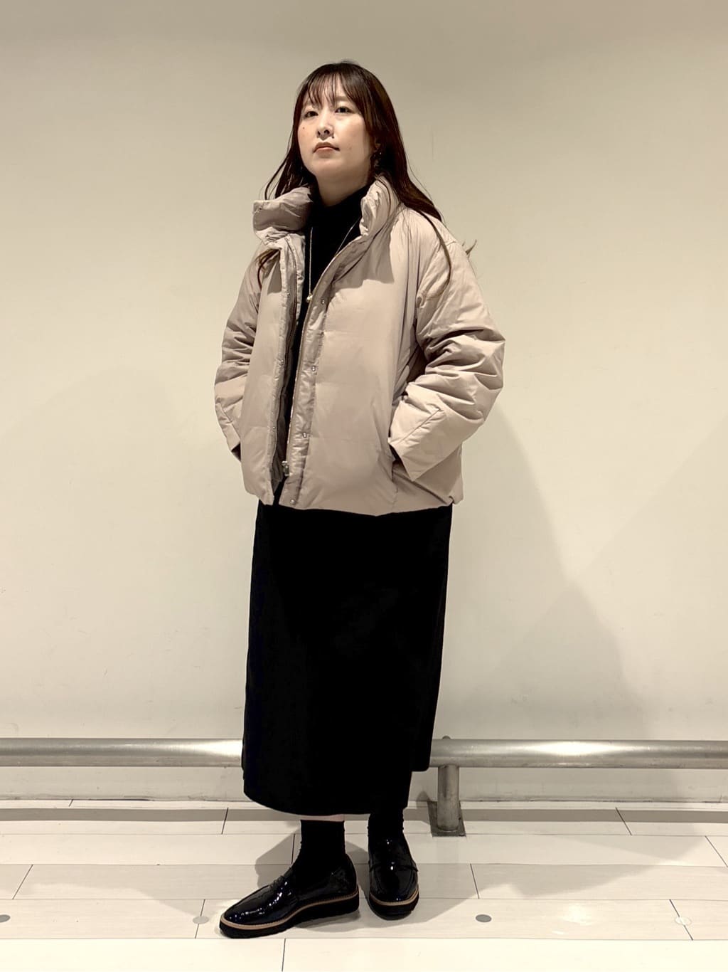 nakamuraさんの「Reflect｜【すっきりシルエット】ショート丈ダウンコート」を使ったコーディネート