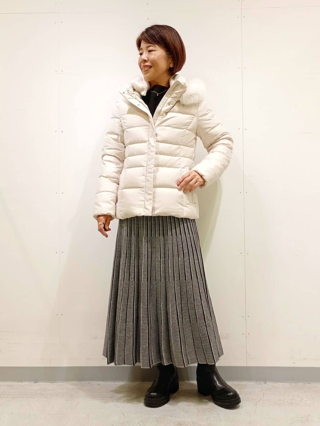 Kさんの「INDIVI｜【名品／撥水／抗菌防臭】ショート丈リサイクルダウンコート」を使ったコーディネート