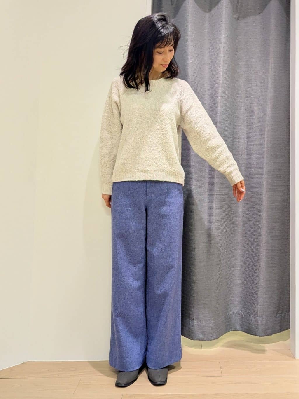 miiさんの「INDIVI｜【褒められパンツ／ウール混】ウォームウール ワイドパンツ」を使ったコーディネート