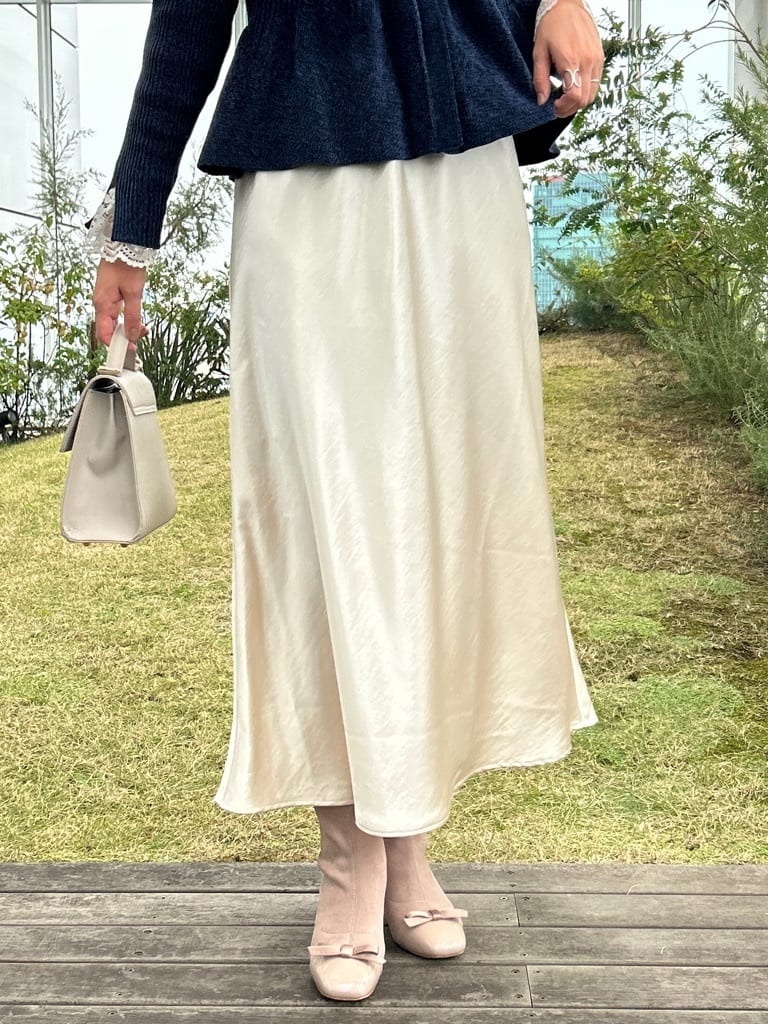 shinoさんの「Couture brooch｜【2WAY・ベルト付き】フードフェイクファー ミドル丈ダウンコート」を使ったコーディネート