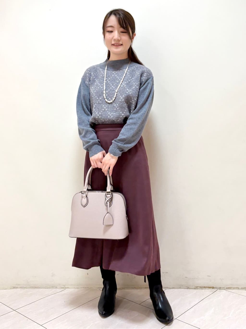 mikiさんの「Reflect｜【通勤】スエードライクフレアスカート」を使ったコーディネート