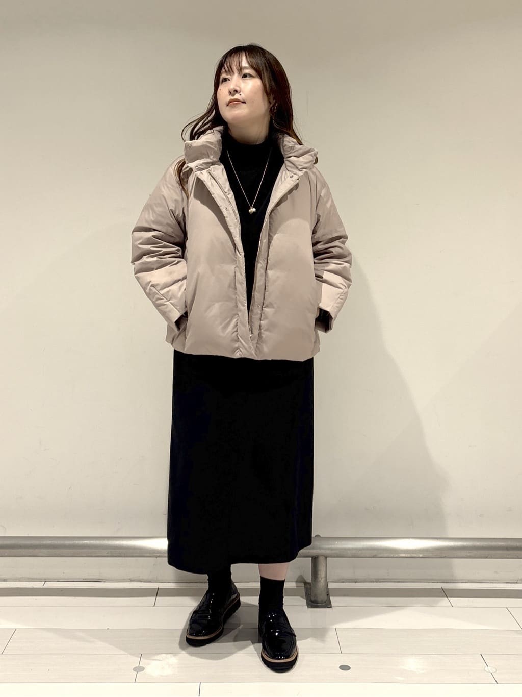 nakamuraさんの「Reflect｜【すっきりシルエット】ショート丈ダウンコート」を使ったコーディネート