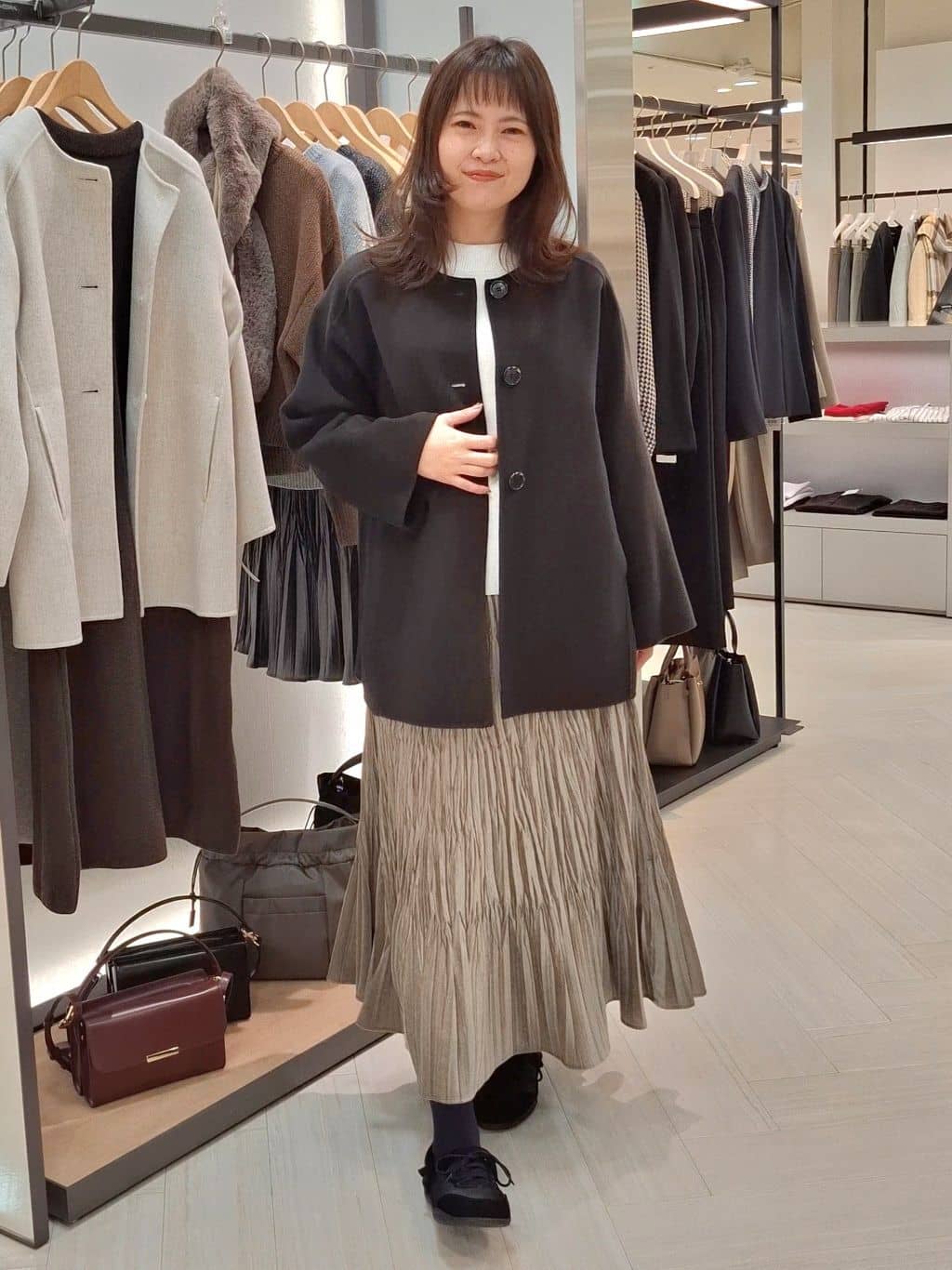 YuKaRiさんの「UNTITLED｜【着回しが効く／オンオフアウター】ウールショートコート」を使ったコーディネート