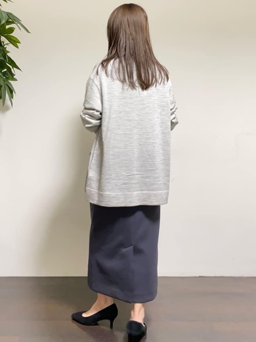 tomoさんの「UNTITLED｜【アンサンブル可/洗える】シルクウールカシミヤ ドルマンスリーブニット」を使ったコーディネート