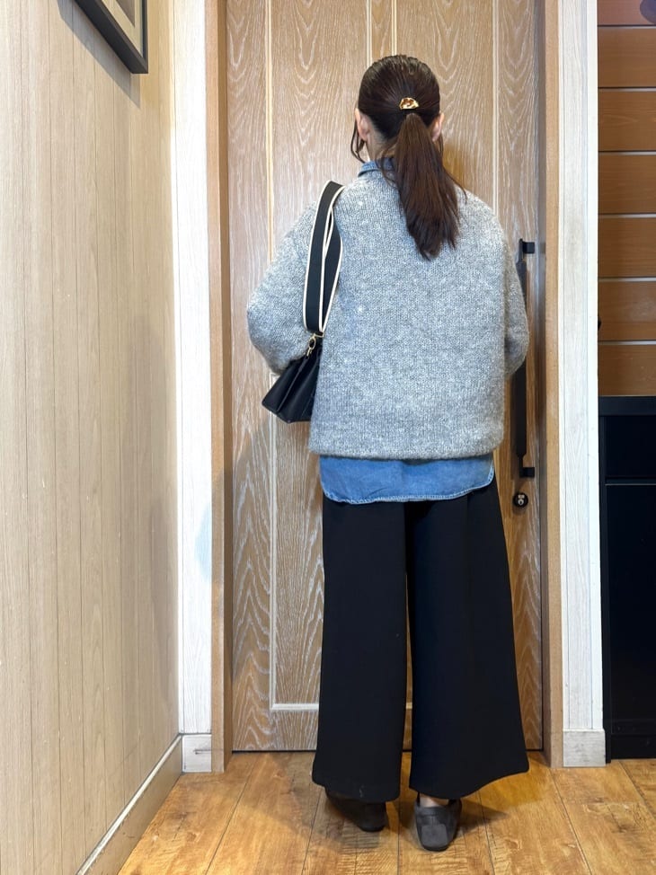 KAORIさんの「SHOO･LA･RUE｜【着丈選べる/きっと虜になる】あったかもちもち ワイドパンツ」を使ったコーディネート